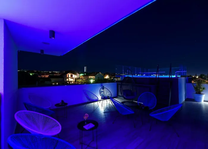 فيلة Lavie Zadarvillas زادار